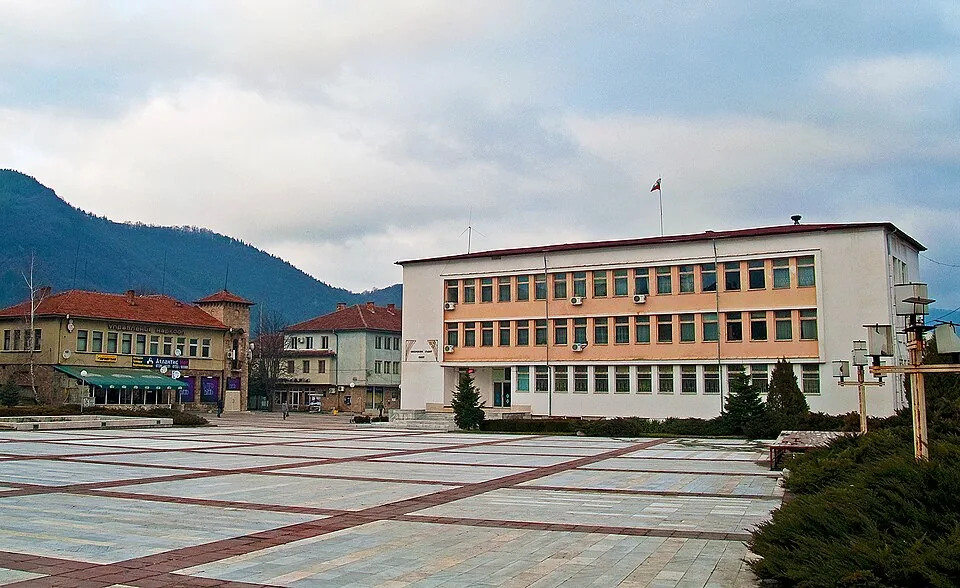 Болногледач Етрополе