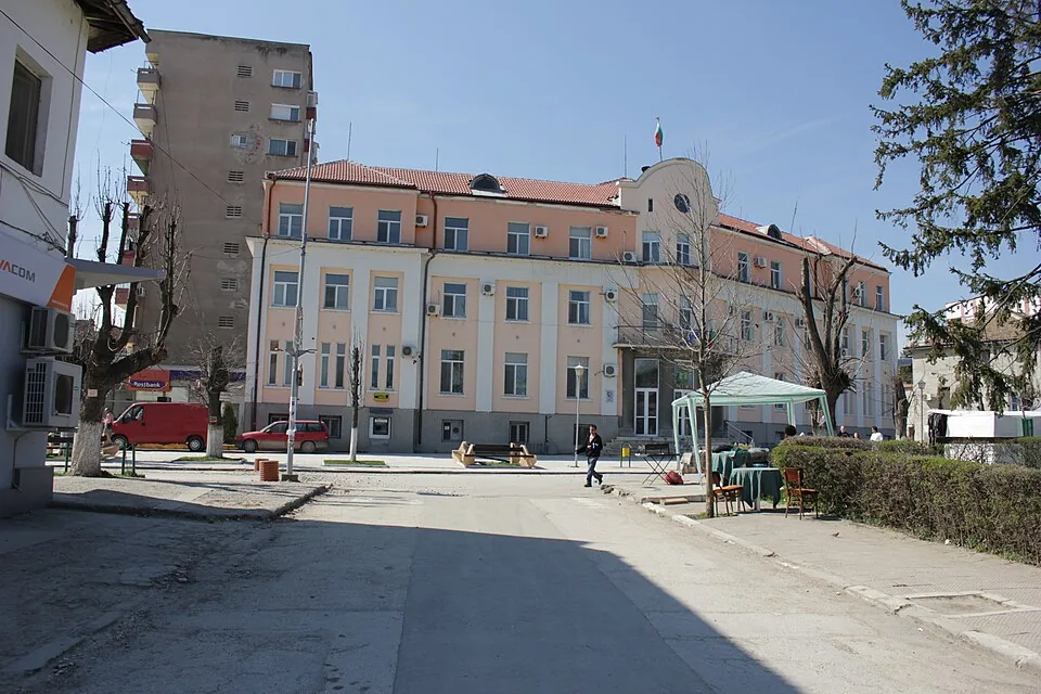 Домашна помощница Кнежа